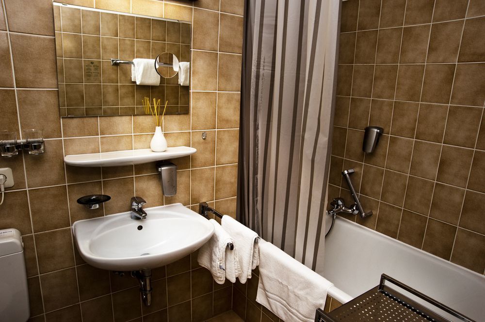 Stadt-Hotel Loerrach Gbr Luaran gambar